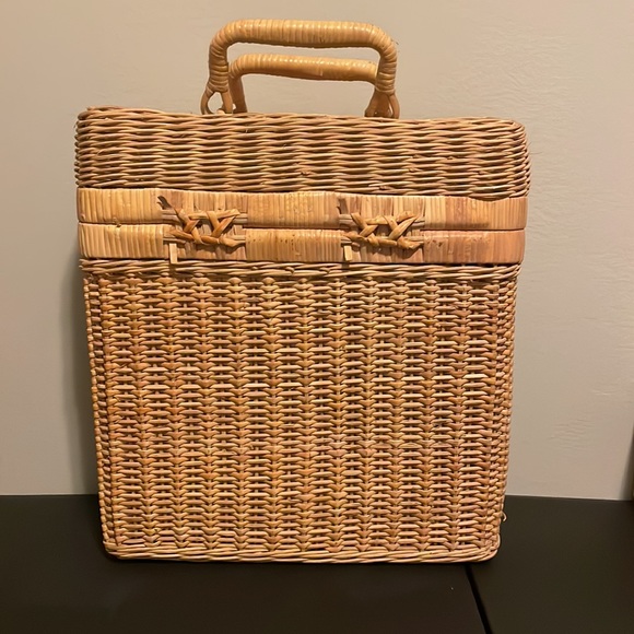 Vintage Picnic Basket / Tote - EXCELLENT Condition! - Picture 3 of 6